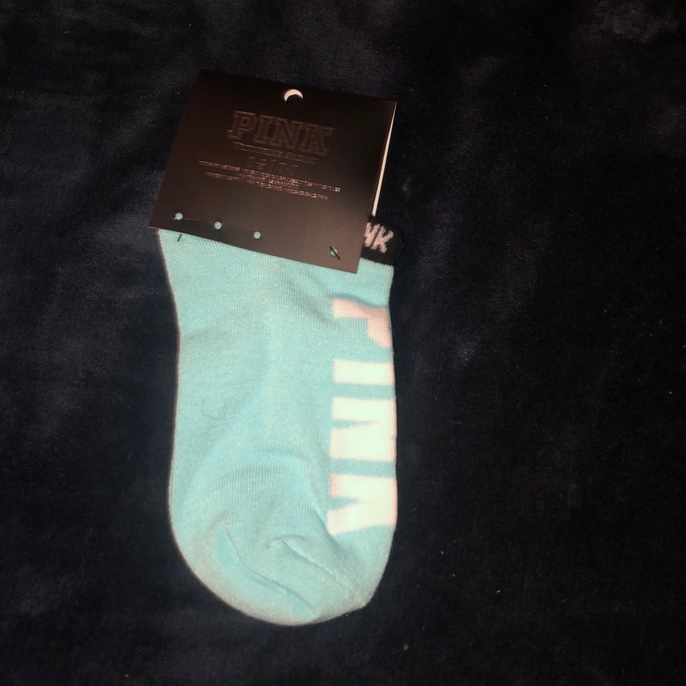 VS PINK no show socks